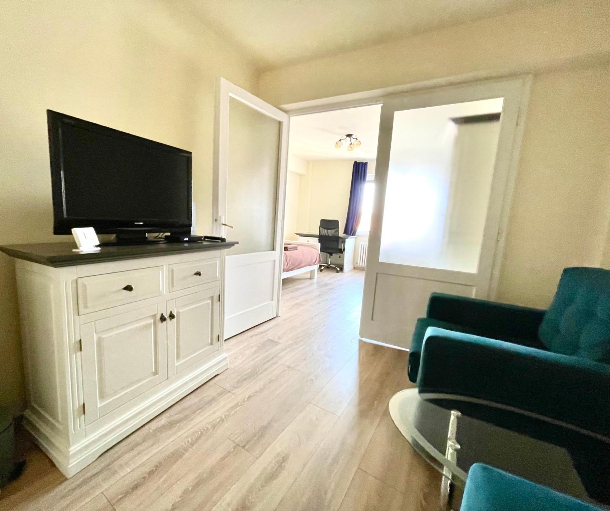 Cozy Central One Bedroom كلوج-نابوكا المظهر الخارجي الصورة